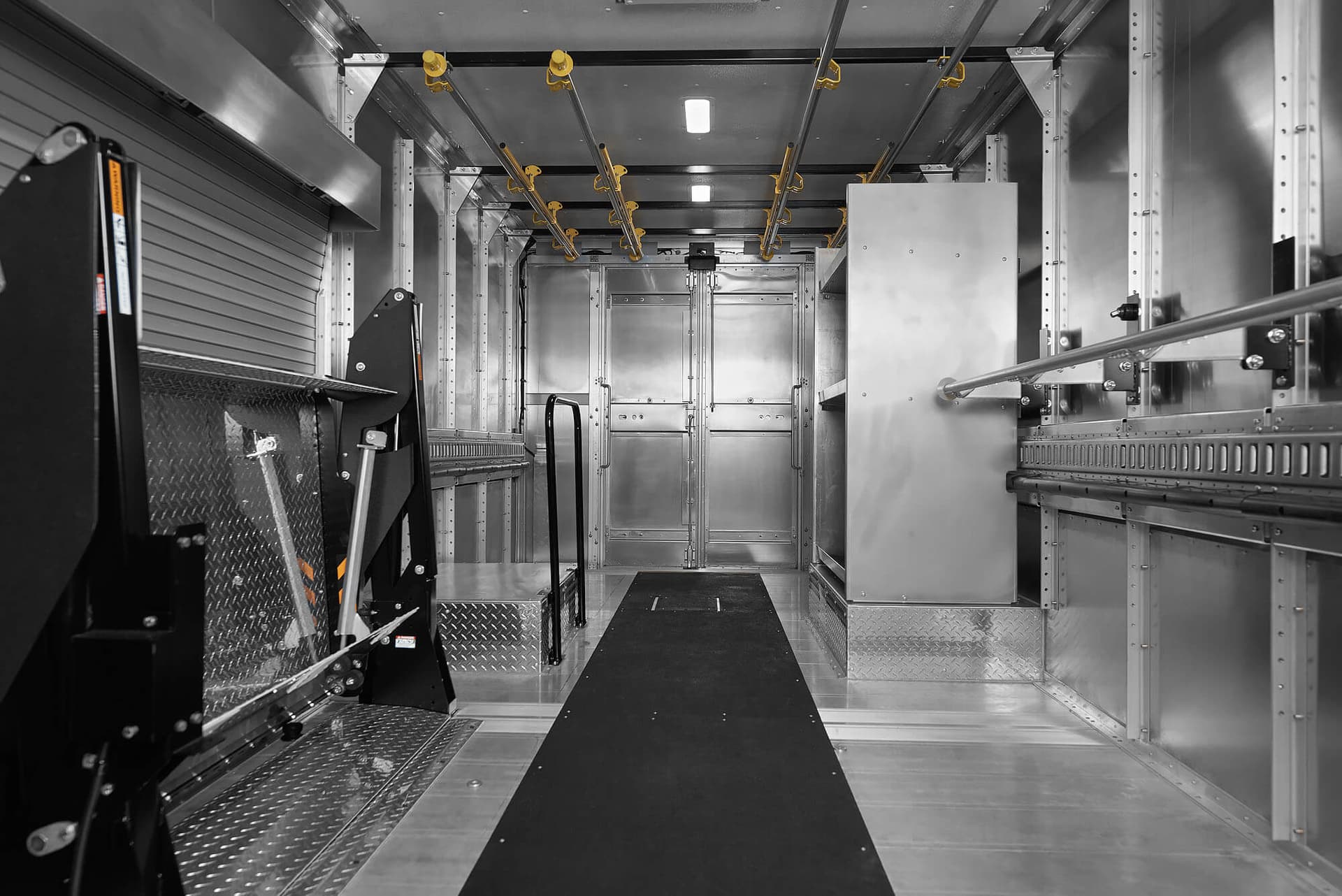 Refrigerated walk-in truck